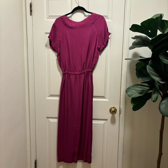 Magenta beautiful midi dress, drawstring waist and pockets. - Picture 2 of 4